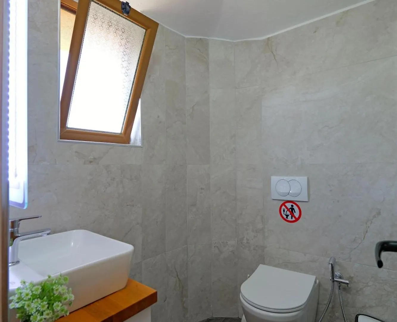 Hotel En Ad Ksamil
